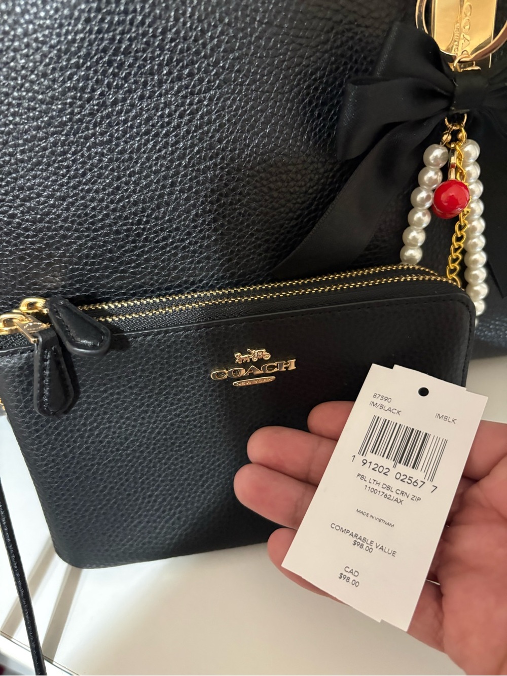 Coach Mia Satchel with matching Wristlet - Picture 10 of 10